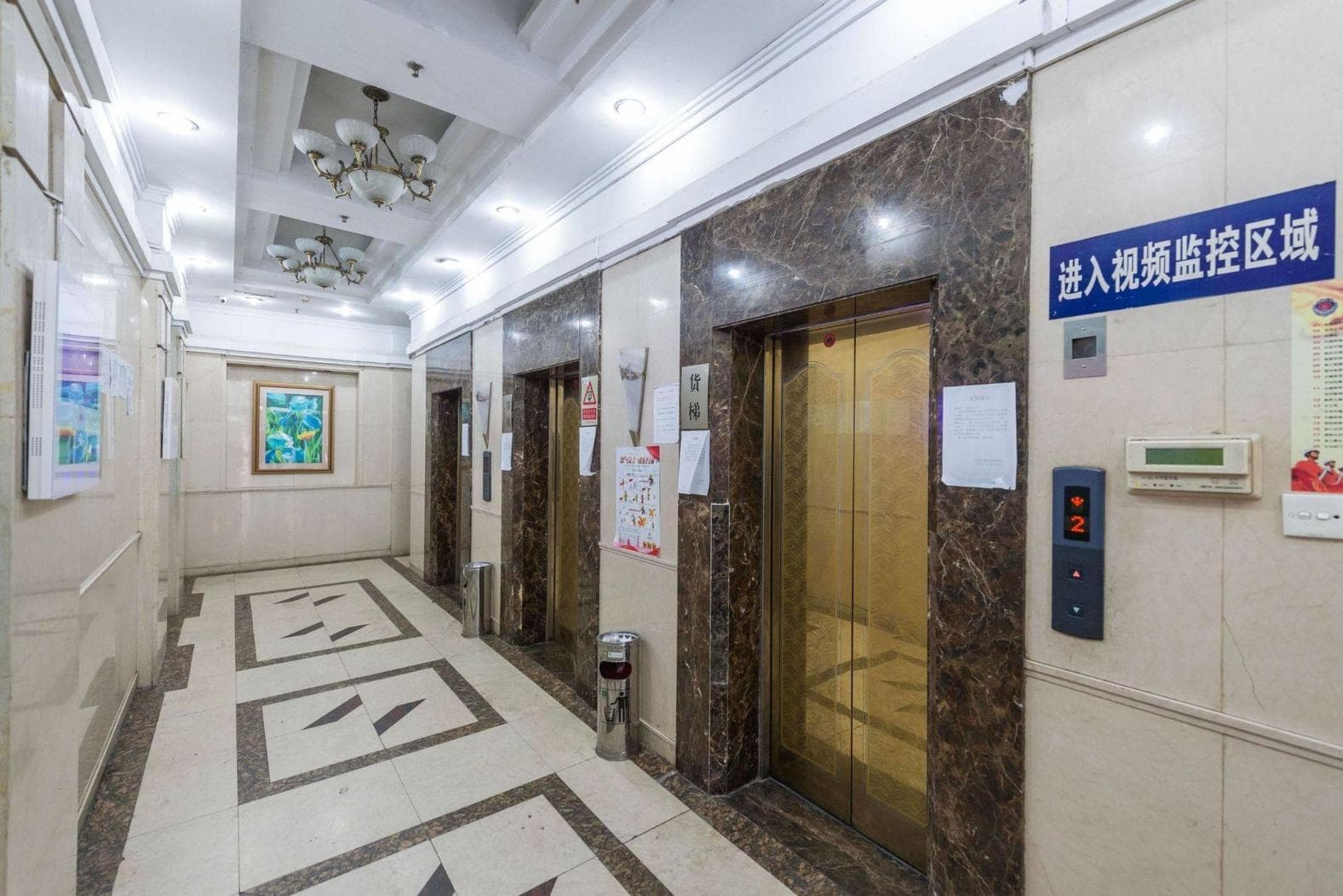 电梯厅